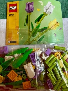 LEGO BOTANICALS "Tulips" 40461 INTERIOR BAGS UNOPENED LIKE NEW!